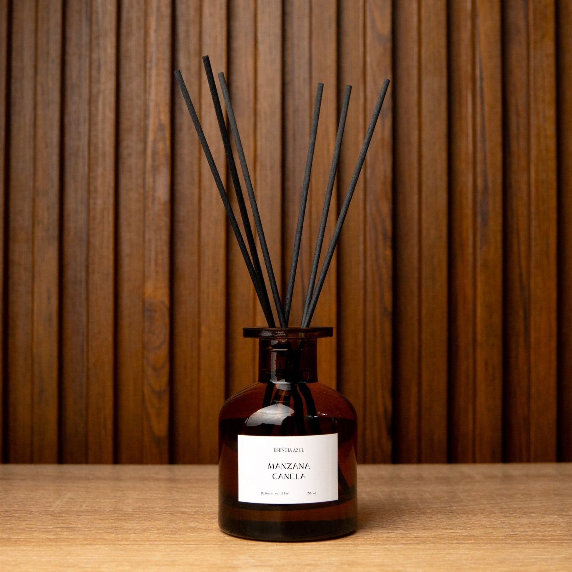 Difusor de Varillas 150ml Manzana Canela 150ml - ESENCIA AZUL